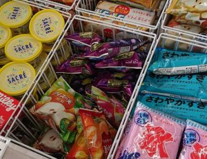 アイスの実 梨 コンビニ