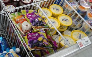 アイスの実 梨 コンビニ