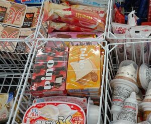 ピノ アーモンド どこで売ってる コンビニ