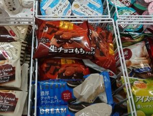 ファミマ 生チョコもち アイス いつまで 売ってる