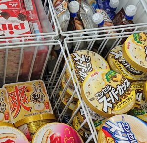 スーパーカップ バナナチョコチップ コンビニ どこで売ってる