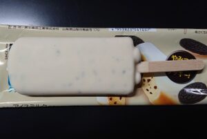 ハーシー クッキー クリーム アイスバー コンビニ どこで売ってる