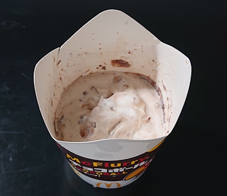 マックフルーリー チョコボール